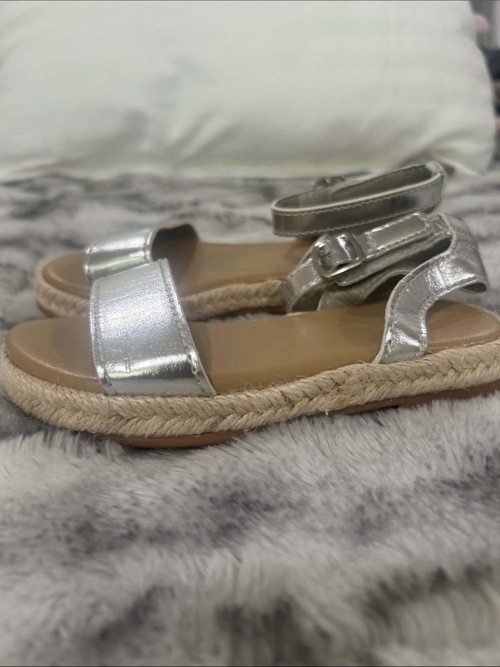 GAP Silver Girls' Espadrille-Style Sandals - Picture 4 of 4